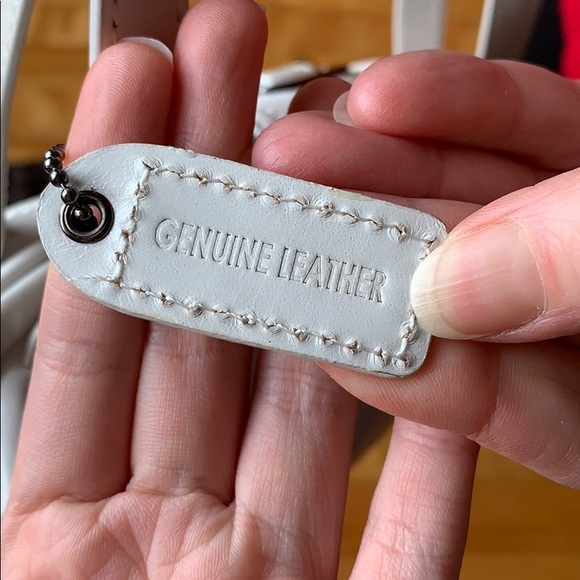 NWOT White Leather Purse from Danier - Picture 7 of 7